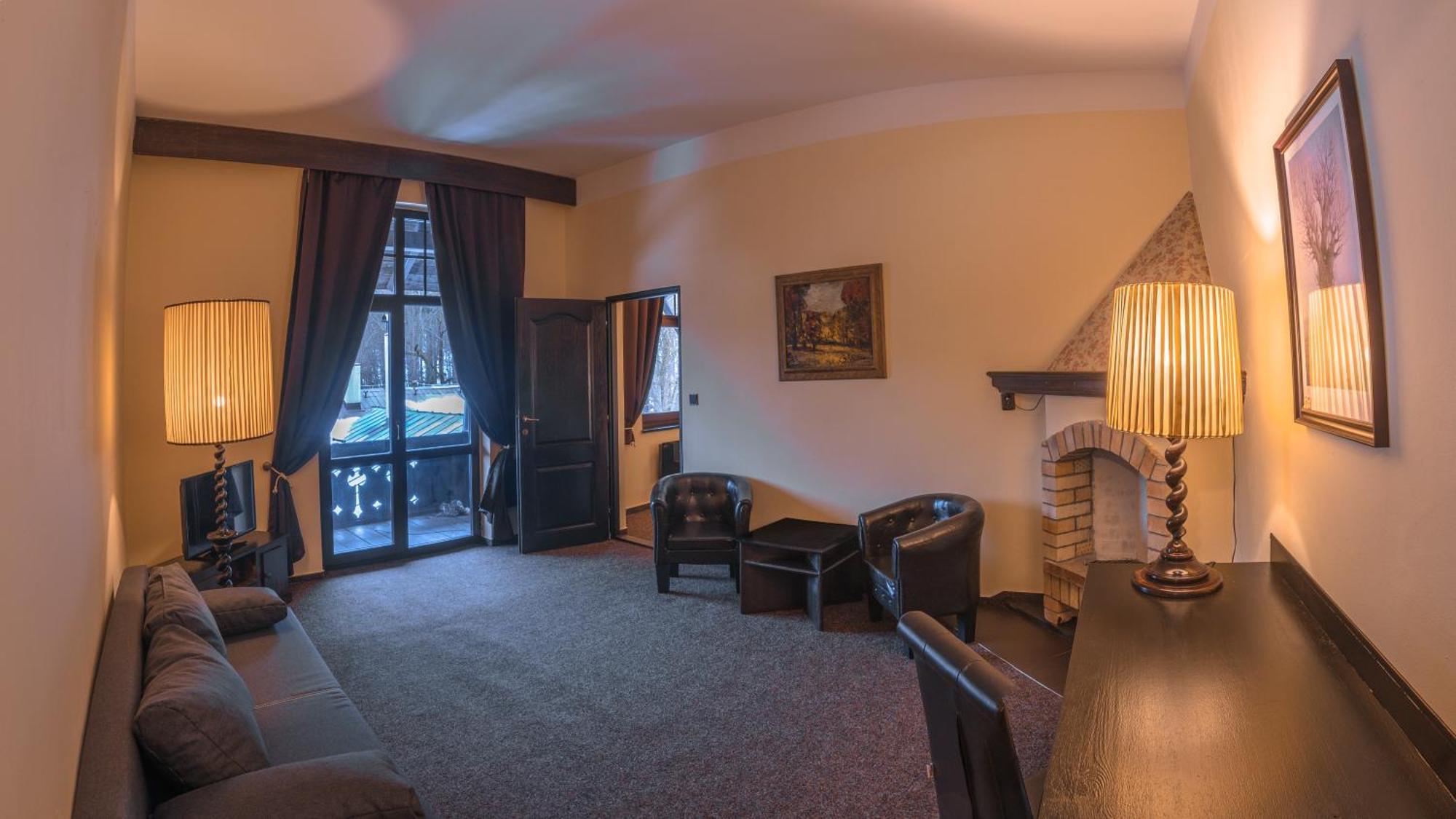 Hotel Lovecky Zamecek Orion Liberec Exteriör bild